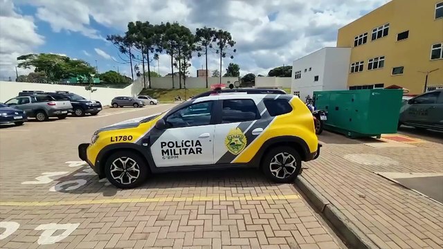 Briga de trânsito: Homem leva 'fechada' de caminhão, intimida motorista com arma e acaba preso