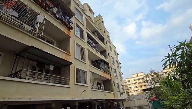 पिंपरी चिंचवड शहरातच वाल्मीक कराडच्या पत्नीच्या नावे सुमारे दीड कोटी रुपये किमतीचा फ्लॅट