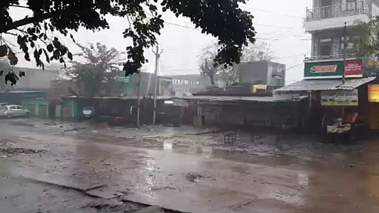 मावठ से किसानों के चेहरे खिले, शीतलहर से बड़ी ठ...