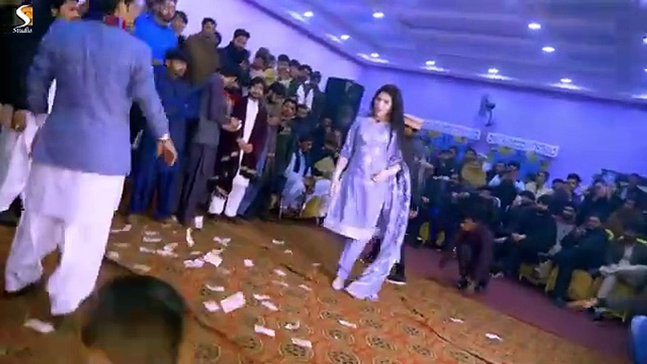 PEHLA SALAM KARAN - PARI PARO DANCE PERFORMANCs