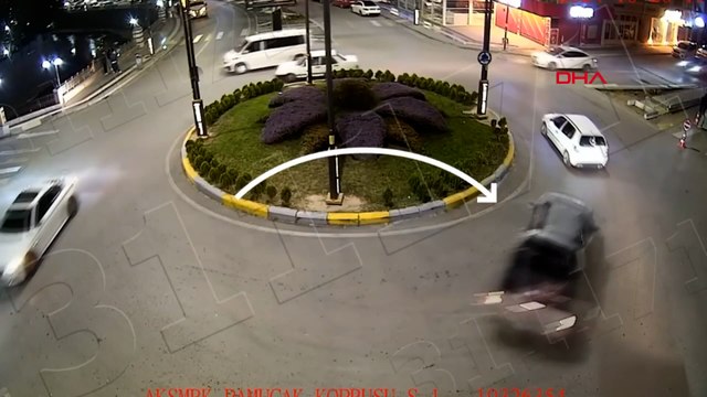 Kavşakta drift atan sürücülere 96 bin 702 lira ceza