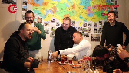 'Dünyanın en acı biberi'ni yeme yarışması; yarışmacılar zorlandı, izleyenler güldü