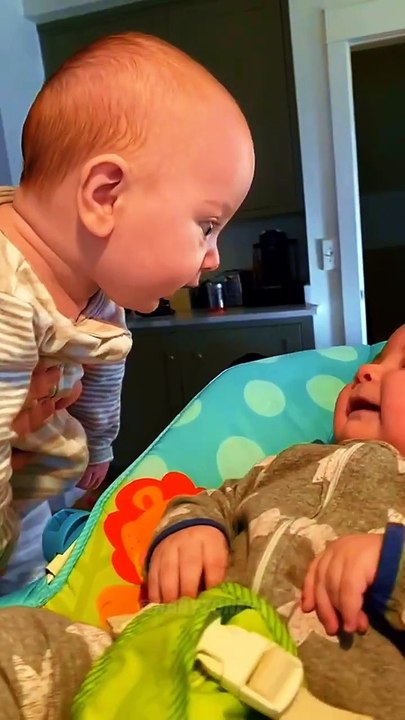 Cute twins talking and laughing 🤣🏻 #babysounds #moments #babyoftiktok #funnybaby #funnyvideos #funny #cutebaby #cute #baby #kids #laugh #livewallpaper #babylove #fyp #foryou #cutebaby #viral_video_tiktok #twins #toddlersoftiktok
