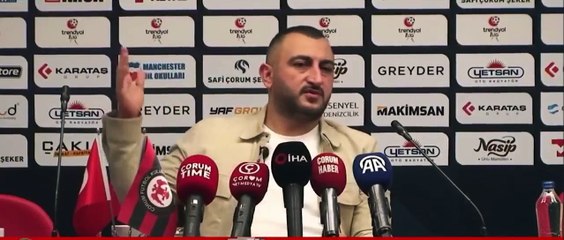 Çorum FK başkanı: Asgari ücretli bilet alıyor, siyasiler protokole adını yazdırıyor