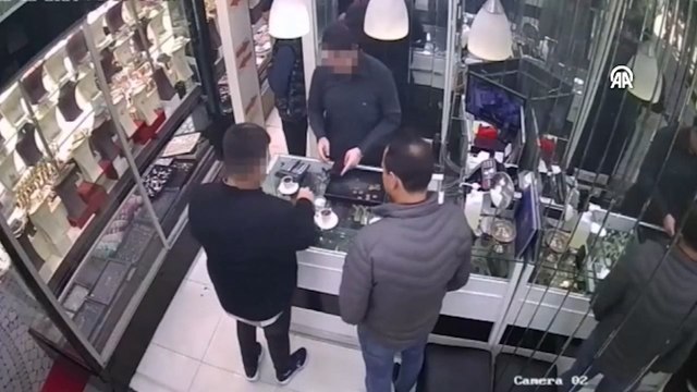 Define yalanıyla dolandırıcılık yaptıkları iddiasıyla yakalanan 3 zanlı tutuklandı