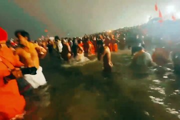 गंगा की पवित्रता पर खतरा गंगाघाट में प्रशासन की लापरवाही से आस्था हुई आहत गंगा में गिर रहे नाले व सीवर का पानी