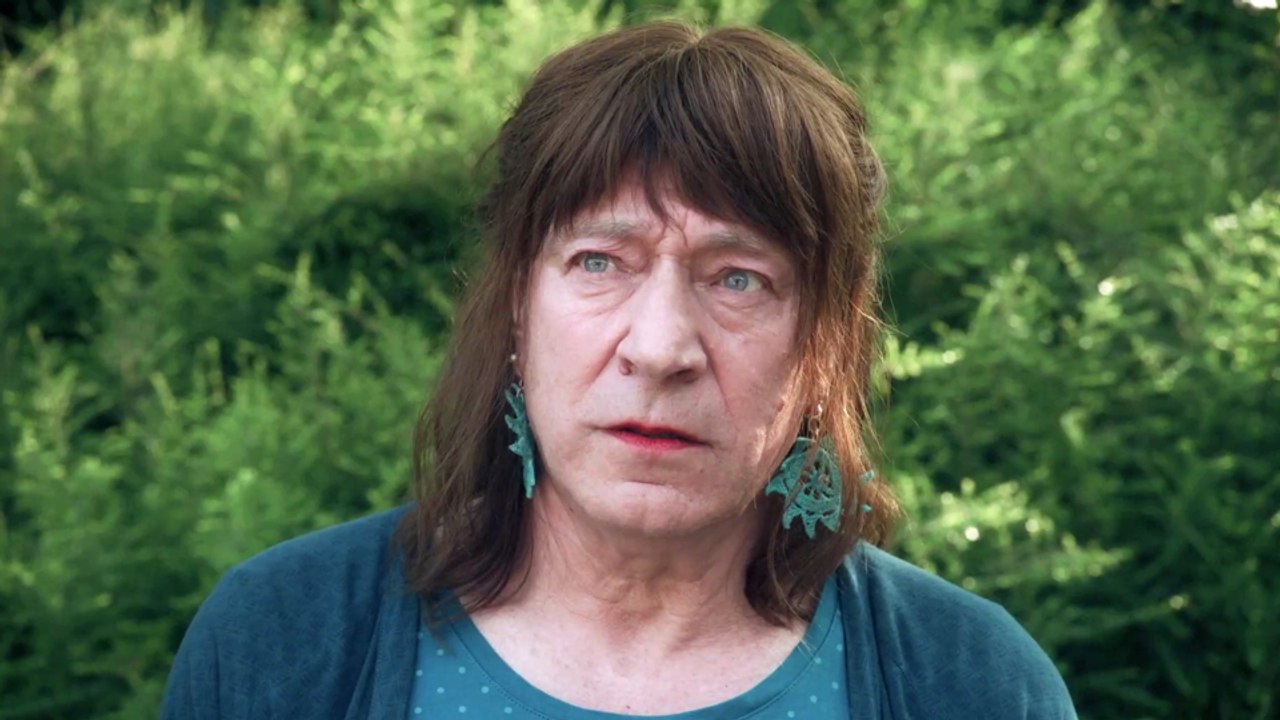 Bonjour l’asile Trailer OV