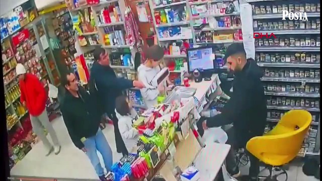 Pet şişe ile sahte içki alışverişi kamerada: Ölü sayısı 30'a yükseldi!