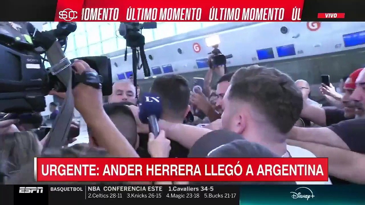 Ander Herrera arribó a Ezeiza y revolucionó todo