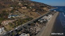 Solo una spianata di cenere: quello che resta delle lussuose ville di Malibu