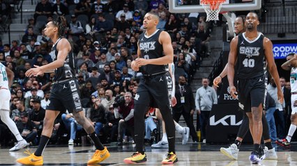 Dunk of the Night: Keldon Johnson