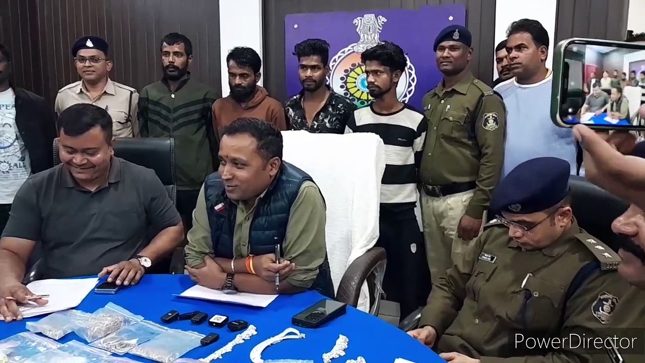 चोरी की वारदात को अंजाम देने वाले गिरोह का खुला...