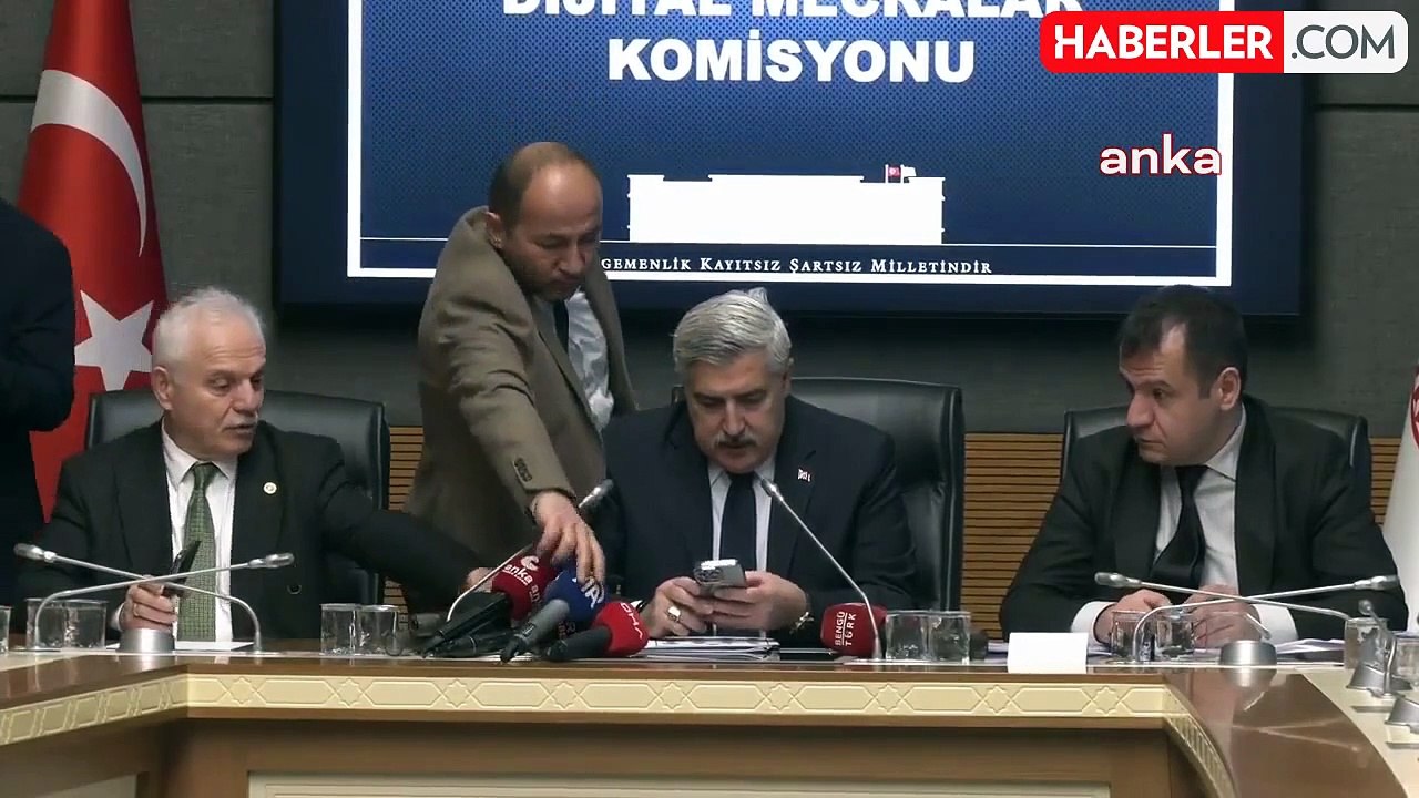 TBMM Dijital Mecralar Komisyonu'nda Açık Mikrofon Kazası
