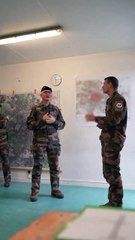 Sécurité : Patrouille Sentinelle militaire à l'aéroport de Roissy