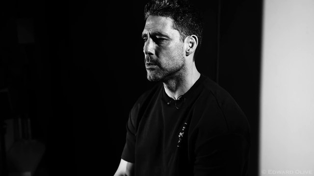 Jero Garcia boxeador/presentador/actor tiene una pregunta para Jaime Nava sobre las artes escenicas.