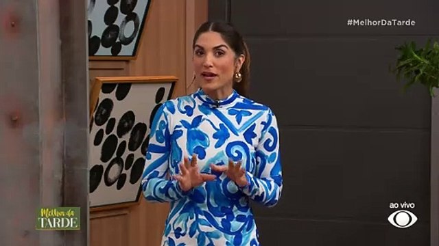 GOLPES DA INTERNET! Mulher acreditava ser namorada do Brad Pitt e perde R$ 5 milhões em golpe | Melhor da Tarde