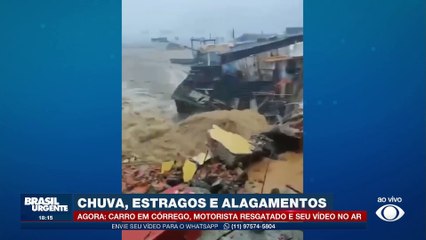 Batalhão dos Bombeiros desaba por causa das chuvas em SC