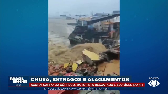 Batalhão dos Bombeiros desaba por causa das chuvas em SC