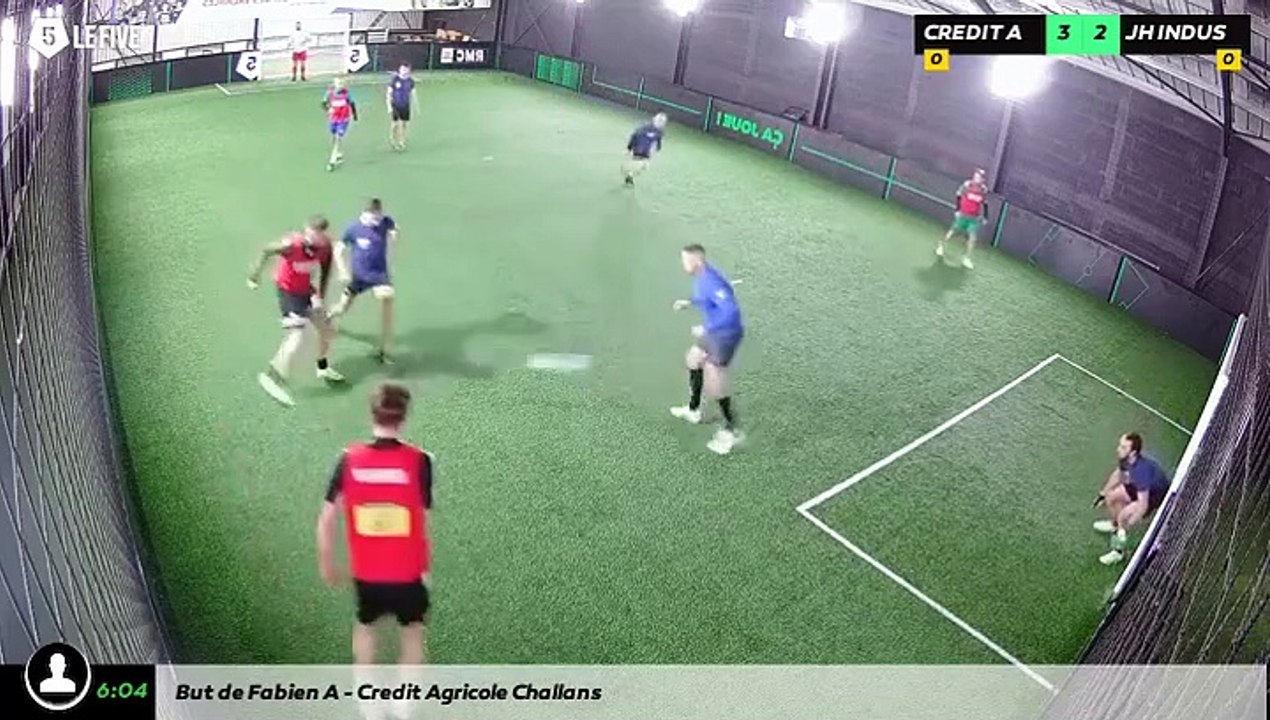 CREDIT AGRICOLE CHALLANS - JH INDUSTRIES LG 16/01 à 20:38 - Football Terrain 2 (LeFive Challans)