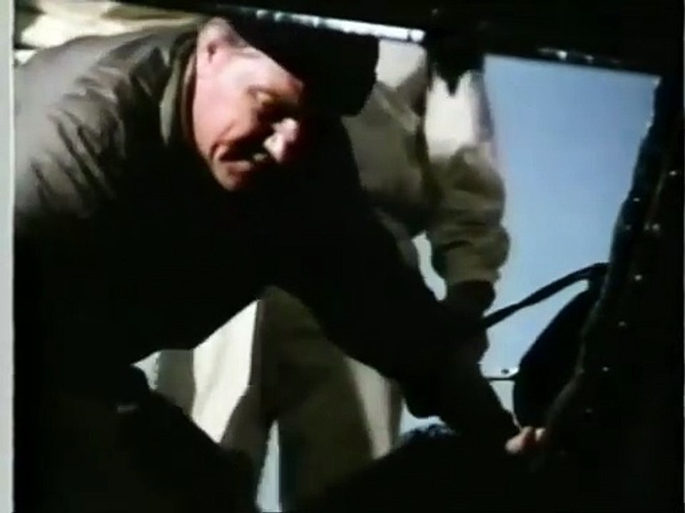 Beyond the Poseidon adventure (1979) TV version - 08