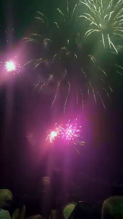 Fête Nationale  Le Feu d’artifice du 14 juillet 2023  Grenoble #14juillet #fetenational #france (35)