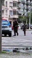 PM do Rio resgata tartaruga marinha carregada por homem em situação de rua no Aterro do Flamengo