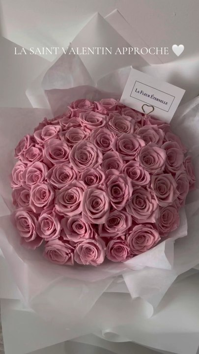 Commandez vos bouquets de roses eternelle