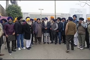 ਪੰਜਾਬ ਦੇ ਸਿਨੇਮਾਘਰਾਂ 'ਚ ਨਹੀਂ ਚੱਲਿਆ ਕੰਗਨਾ ਰਣੌਤ ਦੀ 'ਐਮਰਜੈਂਸੀ' ਦਾ ਜਾਦੂ, ਅੰਮ੍ਰਿਤਸਰ 'ਚ ਪਹਿਲੇ ਦਿਨ ਦਾ ਪਹਿਲਾਂ ਸ਼ੋਅ ਹੋਇਆ ਕੈਂਸਲ