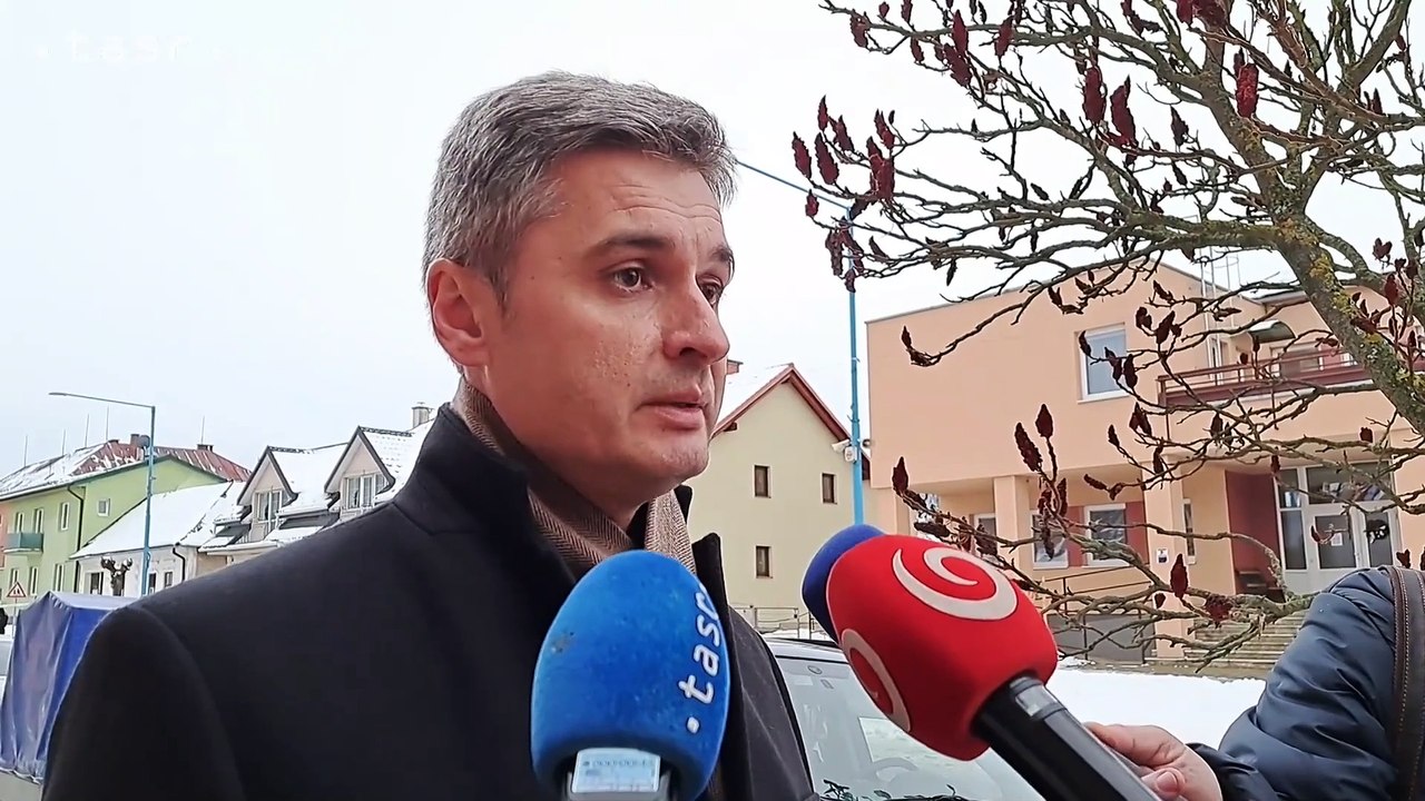 ZÁZNAM: Spišská Stará Ves: Dekan miestnej farnosti C. Hamrák: Medzi ľuďmi je veľa hnevu