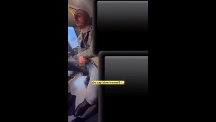 Metrobüste mide bulandıran görüntüler! Herkesin içinde kendini tatmin etti