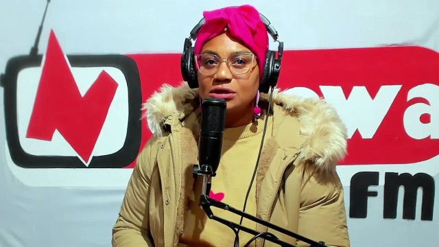 تسليم مكونات مشاريع لفائدة 09 منتفعات في اطار تنفيذ البرنامج الوطني للتمكين الاقتصادي للنساء ضحايا العنف الاسري والمهددات به صامدة رئيسة مصلحة المرأة بالمندوبية الجهوية للمرأة و الاسرة و الطفولة و كبار السن بسمة مصباحي