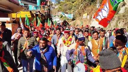 भाजपा प्रदेश अध्यक्ष महेंद्र भट्ट ने भाजपा प्रत्याशी सुमन देवी के पक्ष में किया रोड शो