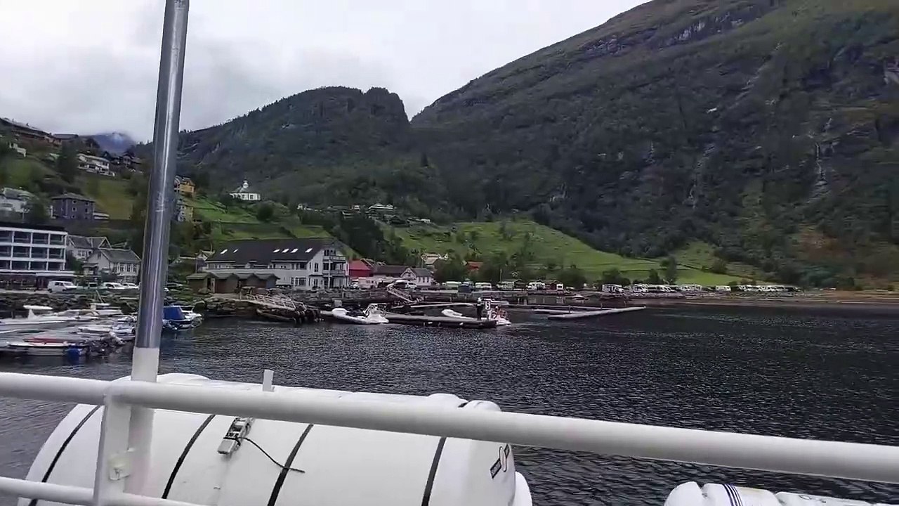 Mini croisière sur un fjord en Norvège _ mini cruise on a fjord in Norway