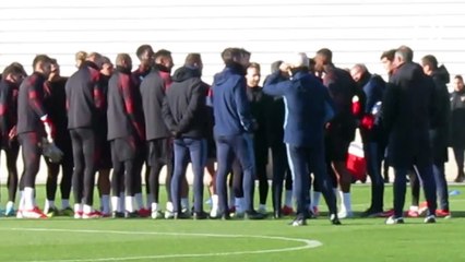 Buen rollo en el Sevilla antes de viajar a Girona