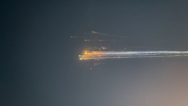 SpaceX debris streaks across sky after Starship explodes in flight test