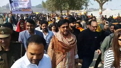 रविकिशन ने संगम में लगायी पुण्य की डुबकी