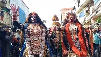 प्रयागराज धूमधाम से निकल गई गणेश शोभायात्रा