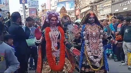 प्रयागराज धूमधाम से निकल गई गणेश शोभायात्रा