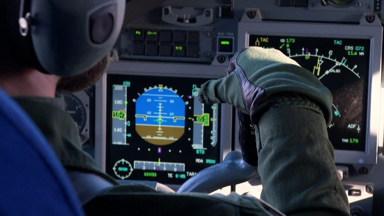 Un journaliste a filmé à bord de l'avion militaire français ciblé par la Russie