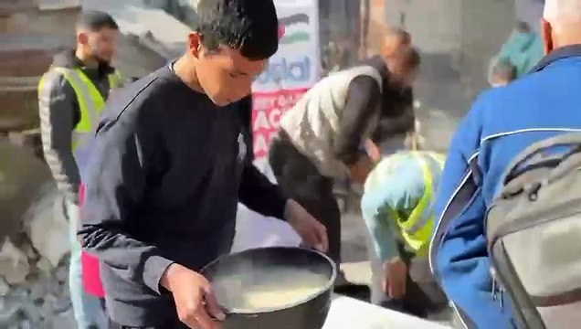 Gazze Sıcak Yemek Dağıtımı | Vuslat Derneği 2024