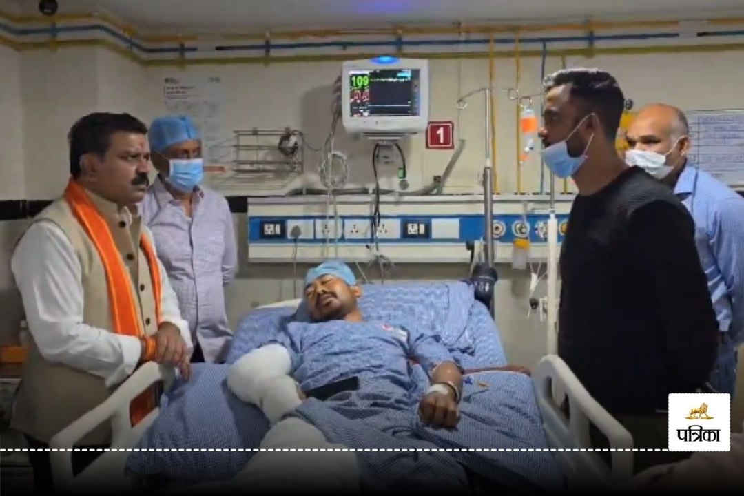 घायल जवानों से मिलने पहुंचे गृह मंत्री विजय शर्मा