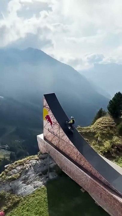 Not The Average BASE Jump 🔥