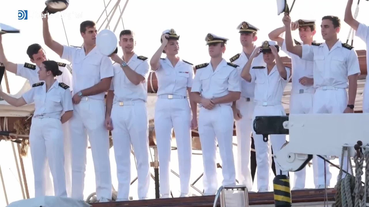 La princesa Leonor llega a Tenerife a bordo de Elcano