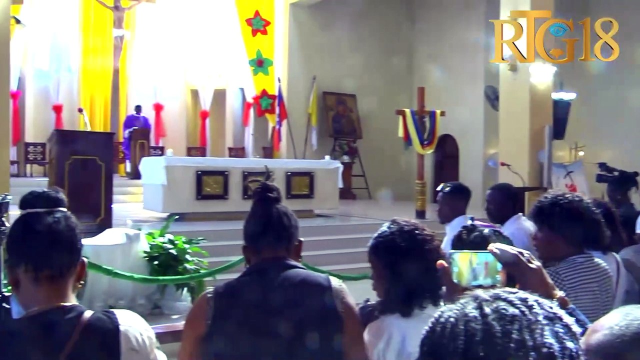 Reportage.- Antèman Jimmy Jean, jounalis ki te mouri nan dram lopital jeneral la