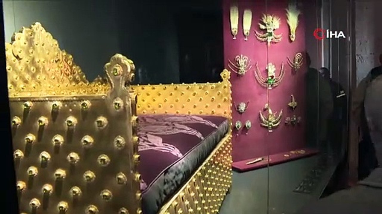 Kültür ve Turizm Bakanı Ersoy ve Moğolistan Cumhurbaşkanı Ukhnaa, Topkapı Sarayı ve Ayasofya Cami-i’ni ziyaret etti