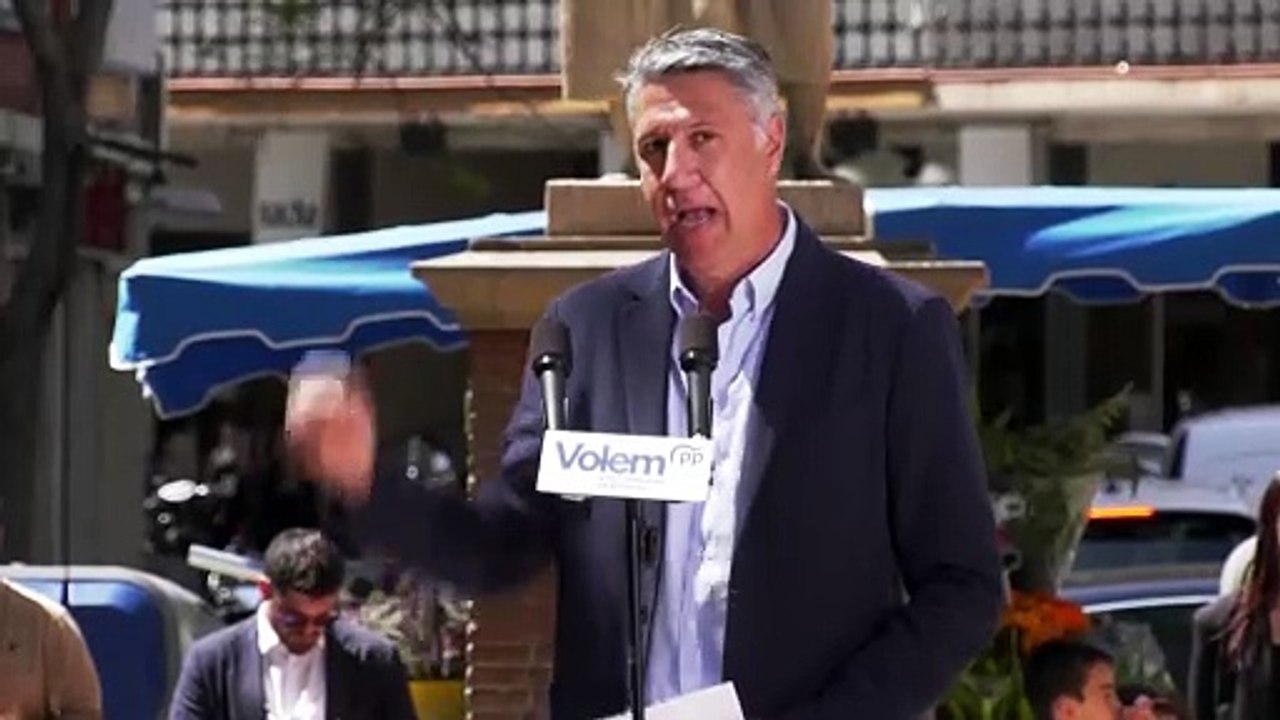 Albiol, absuelto por la instalación de antenas en la comisaría de la Guàrdia Urbana de Badalona