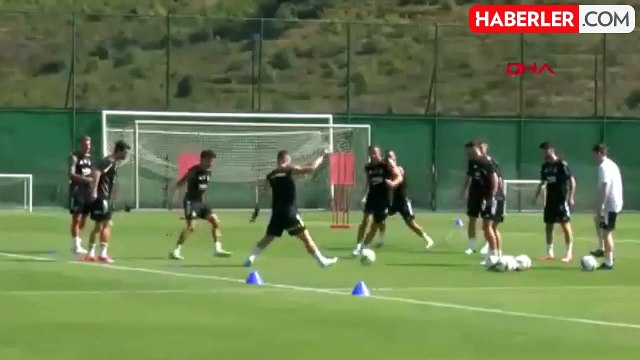 Beşiktaş, Mert Günok ile sözleşme uzattı