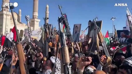 Yemen, l'accordo su Gaza non convince: maxi-manifestazione a Sana'a
