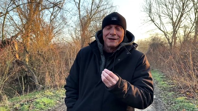 СЛАВИ ТРИФОНОВ： ЗАРАДИ ВАС! И САМО ЗАРАДИ ВАС! И САМО ЗА