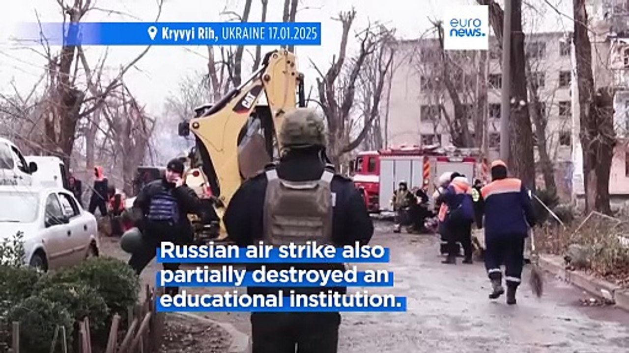 Four killed in Russian air strike on Kryvyi Rih as Zelenskyy bemoans lack of air defences